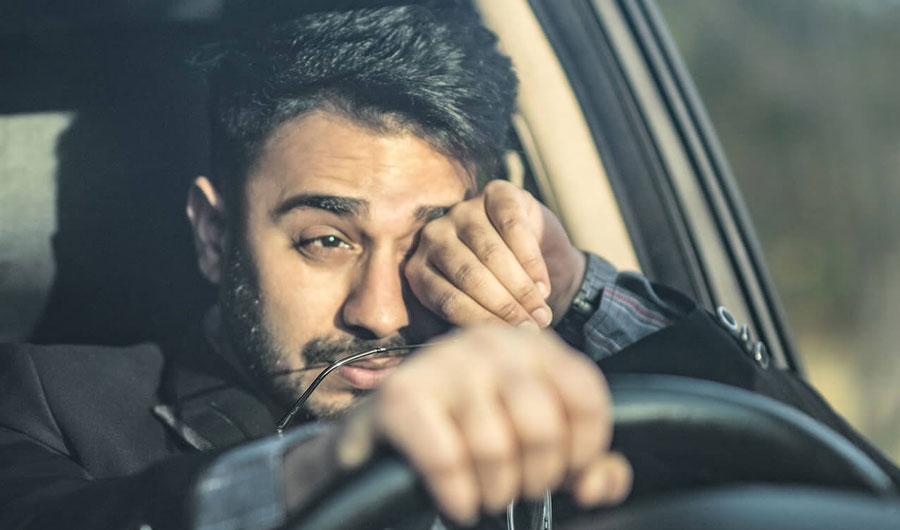 خشکی چشم و حساسیت به نور