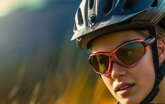 عینک ورزشی چیست و چه مزایایی دارد؟